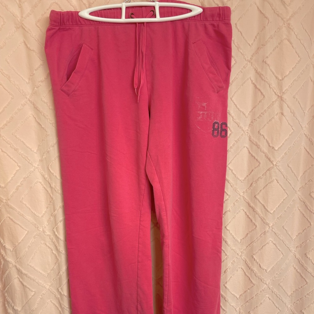 Victoria’s Secret Pink sweatpants